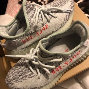 Yeezy’s Boost 350, Authentic